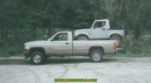 suzuki in pickup2.jpg