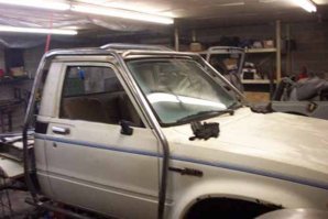 toyota 100.jpg