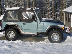 my 98 tj  2'' lift 31 muddawgs disconects full hi lift kit 002.jpg