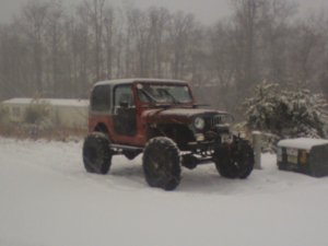 jeep and snow 113.jpg