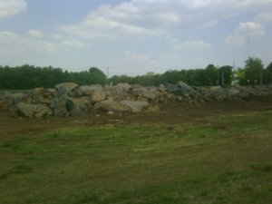 rock pile 003.jpg