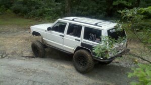 jeep cherokee2.jpg