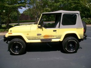 YELLOW JEEP 001.jpg YELLOW JEEP 001.jpg