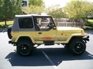 YELLOW JEEP 004.jpg YELLOW JEEP 004.jpg