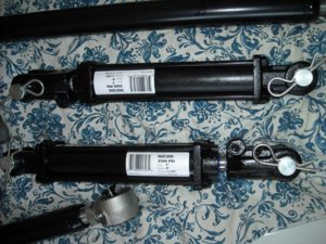 Steering Rams.JPG