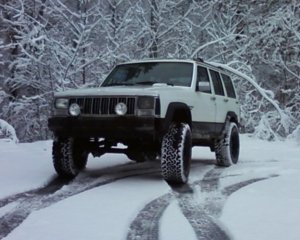 jeepsnow1.jpg