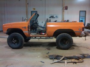 last of vail and blazer rolla cage 014.jpg