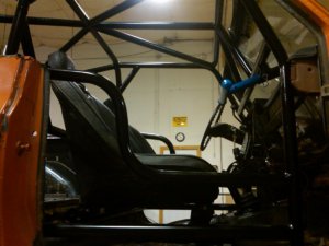 blazer finished roll cage 004.jpg