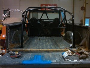 blazer finished roll cage 005.jpg