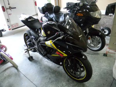 gsxr045.jpg gsxr045.jpg