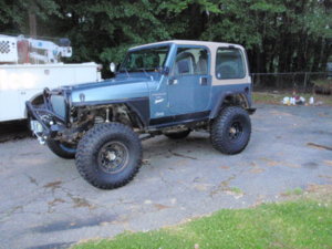 my jeep pics 017.jpg