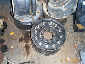 H1 12bolt.jpg